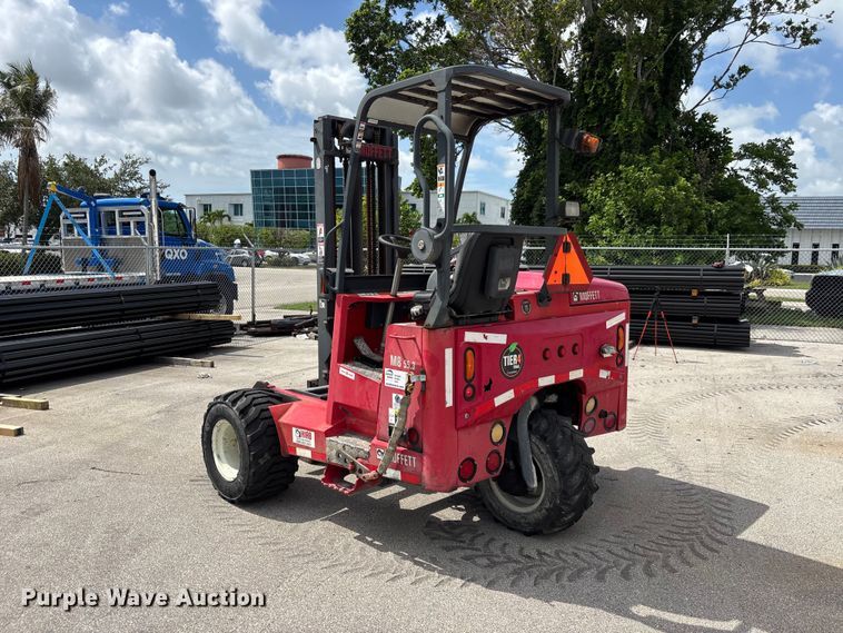 image for item DU6375 2016 Moffet M8 55.3 forklift