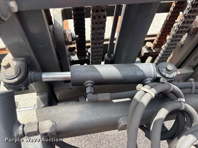 image for item DU6375 2016 Moffet M8 55.3 forklift
