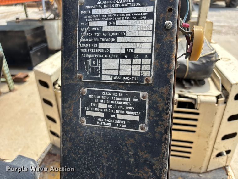 image for item DV4390 Allis Chalmers ACC30 forklift