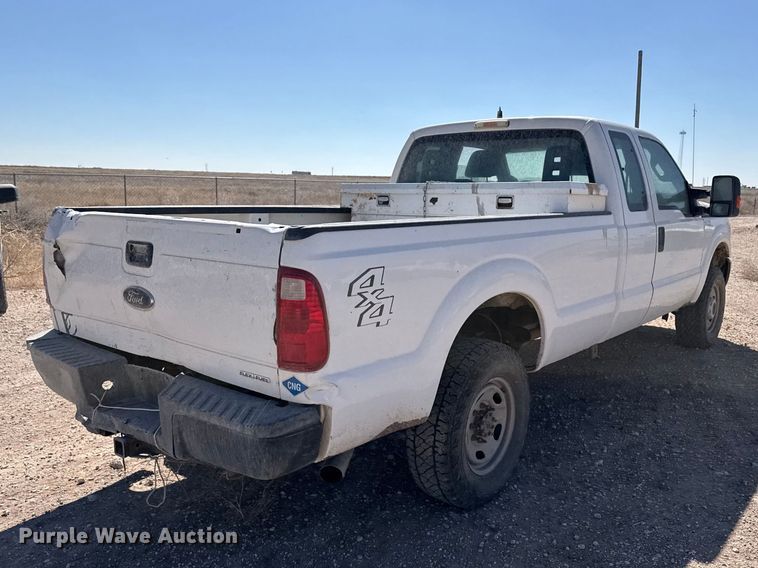 image for item DZ5384 2016 Ford F250 Super Duty Ext. Cab pickup truck