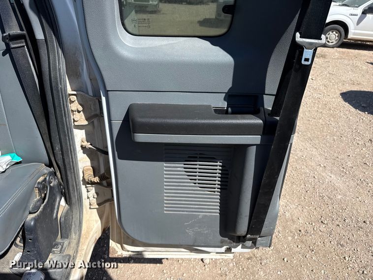 image for item DZ5384 2016 Ford F250 Super Duty Ext. Cab pickup truck