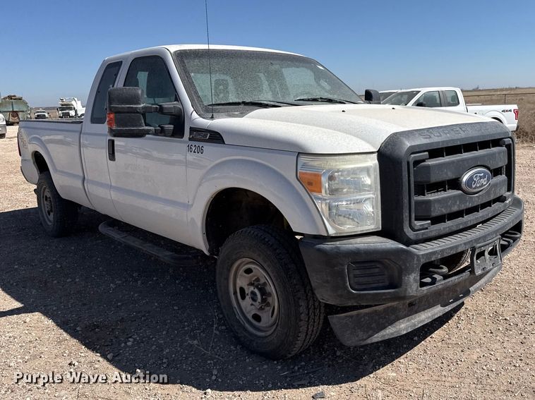 image for item DZ5385 2016 Ford F250 Super Duty Ext. Cab pickup truck