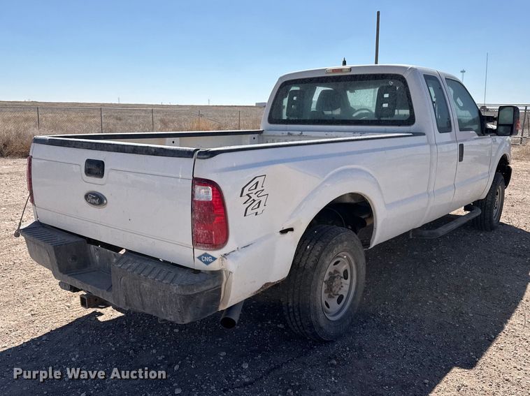 image for item DZ5385 2016 Ford F250 Super Duty Ext. Cab pickup truck