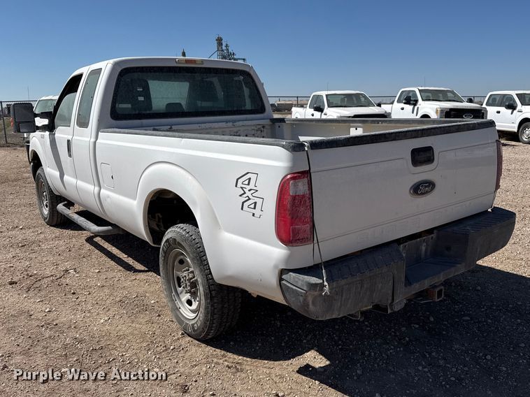 image for item DZ5385 2016 Ford F250 Super Duty Ext. Cab pickup truck