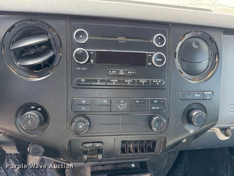 image for item DZ5385 2016 Ford F250 Super Duty Ext. Cab pickup truck