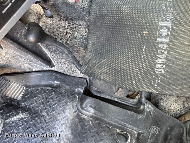 image for item DZ5385 2016 Ford F250 Super Duty Ext. Cab pickup truck