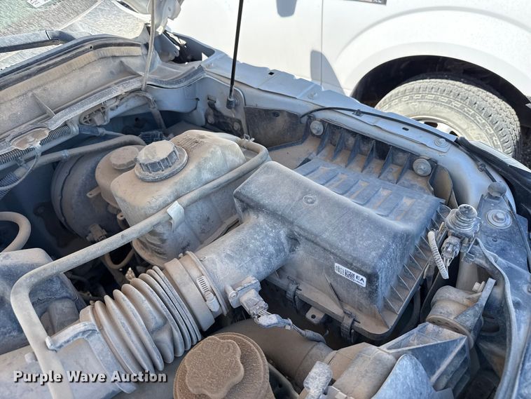 image for item DZ5385 2016 Ford F250 Super Duty Ext. Cab pickup truck
