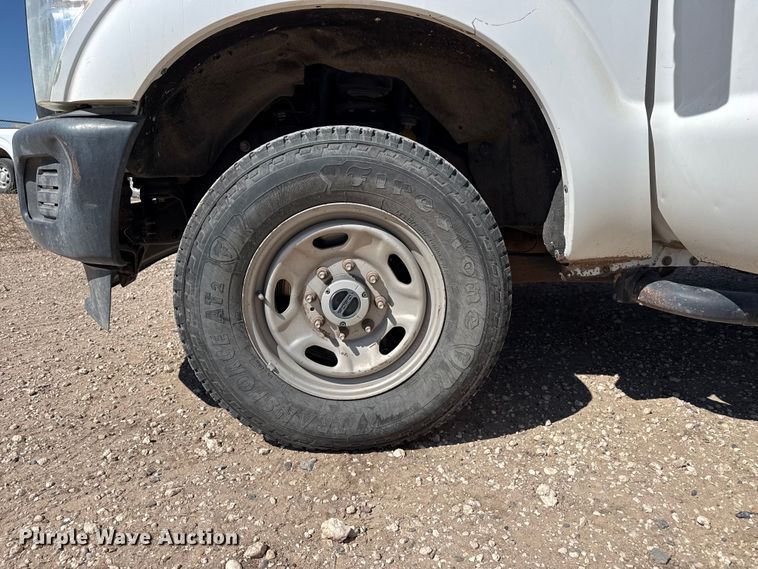 image for item DZ5385 2016 Ford F250 Super Duty Ext. Cab pickup truck