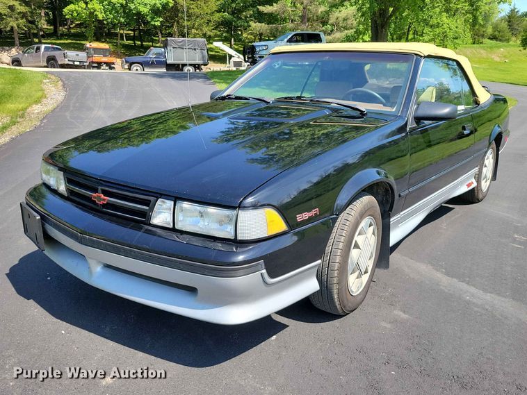 image for item DZ7206 1988 Chevrolet Cavalier Z24 convertible