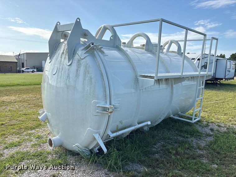 image for item EA7323 Vacuum tank