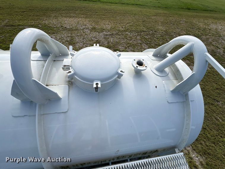 image for item EA7323 Vacuum tank