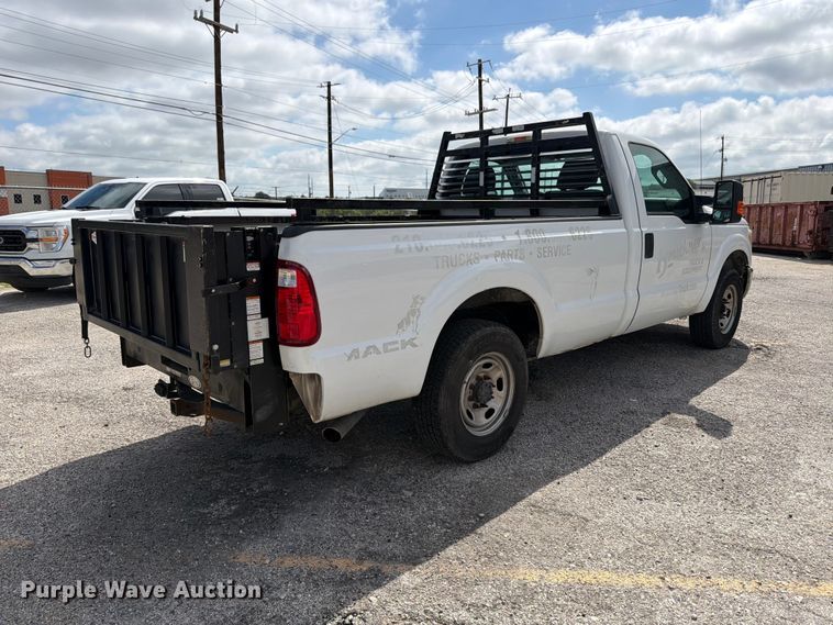 image for item ED5338 2016 Ford F250 Super Duty pickup truck