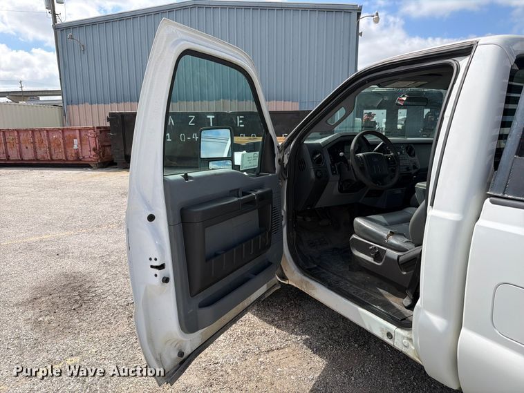 image for item ED5338 2016 Ford F250 Super Duty pickup truck