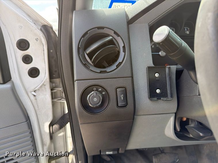 image for item ED5338 2016 Ford F250 Super Duty pickup truck