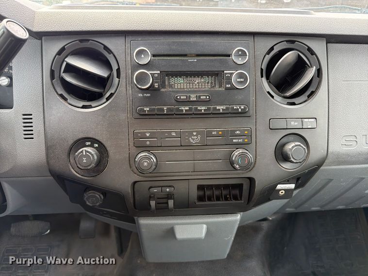 image for item ED5338 2016 Ford F250 Super Duty pickup truck