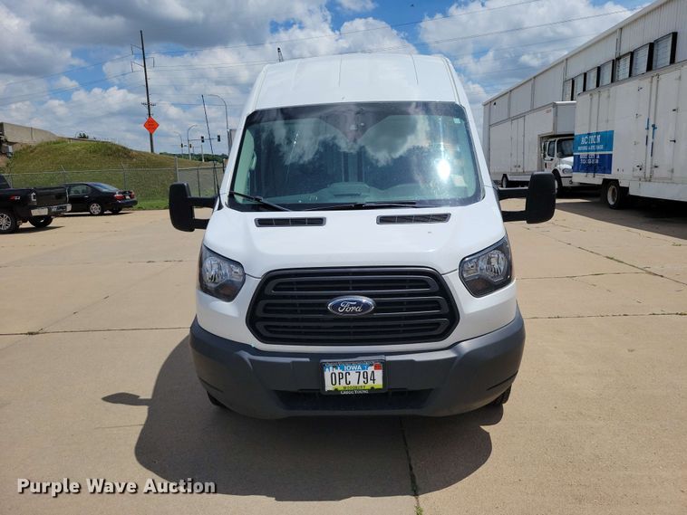 image for item EE1069 2018 Ford Transit 350 van