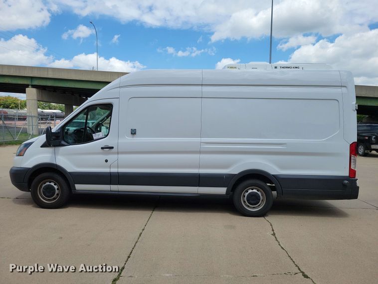 image for item EE1069 2018 Ford Transit 350 van