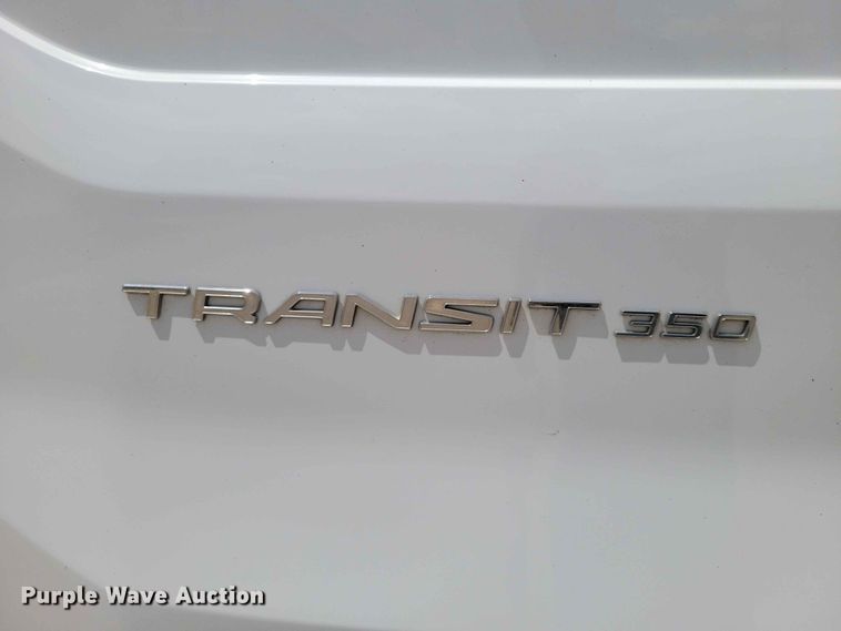 image for item EE1069 2018 Ford Transit 350 van