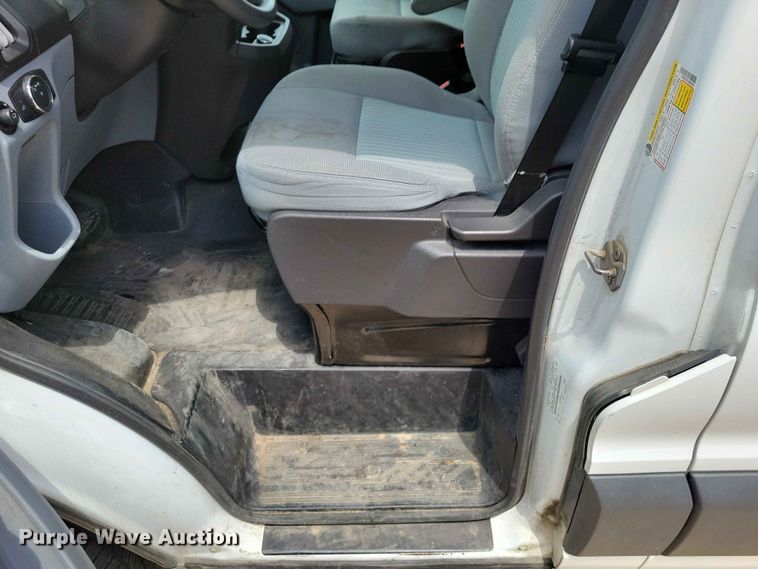 image for item EE1069 2018 Ford Transit 350 van