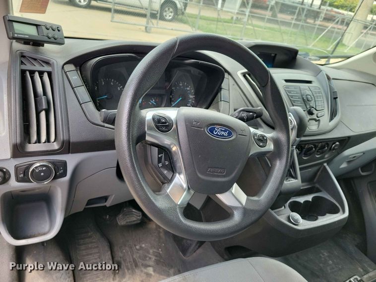 image for item EE1069 2018 Ford Transit 350 van