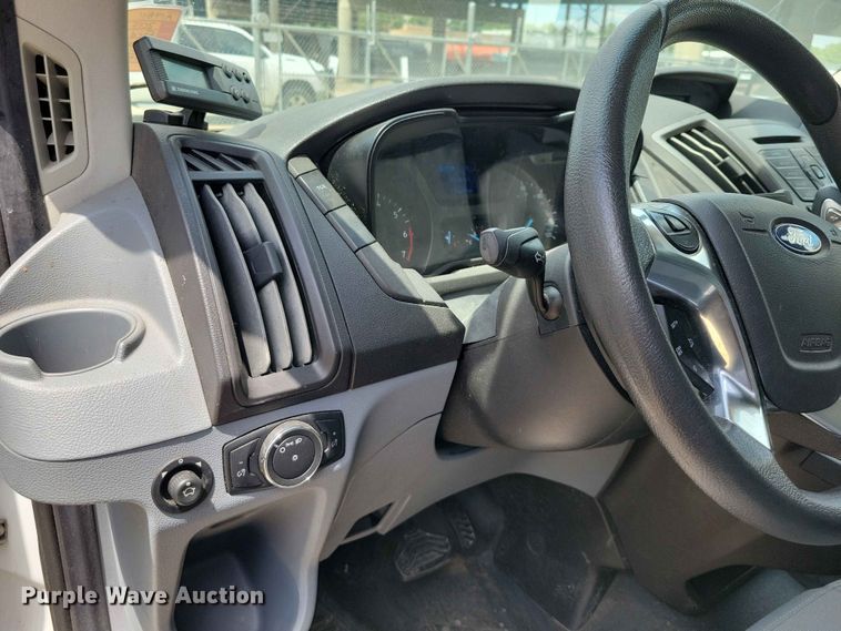 image for item EE1069 2018 Ford Transit 350 van