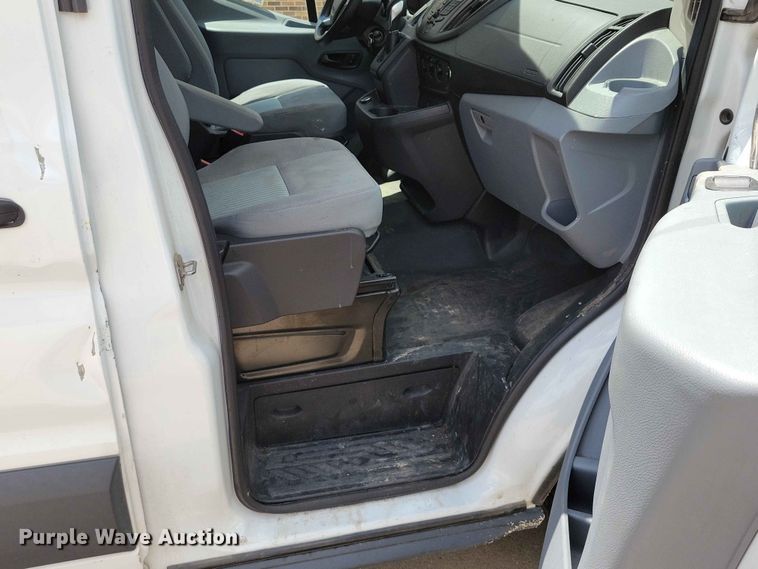 image for item EE1069 2018 Ford Transit 350 van