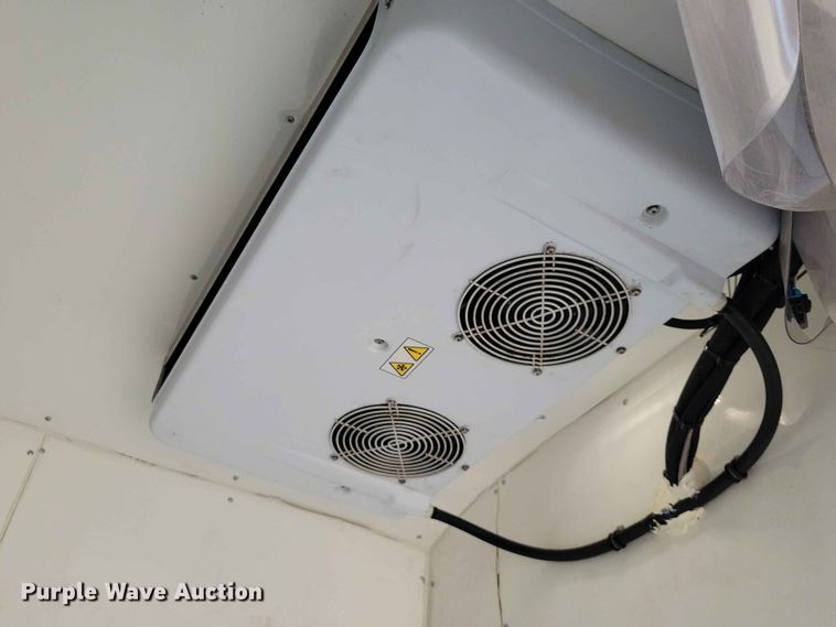 image for item EE1069 2018 Ford Transit 350 van