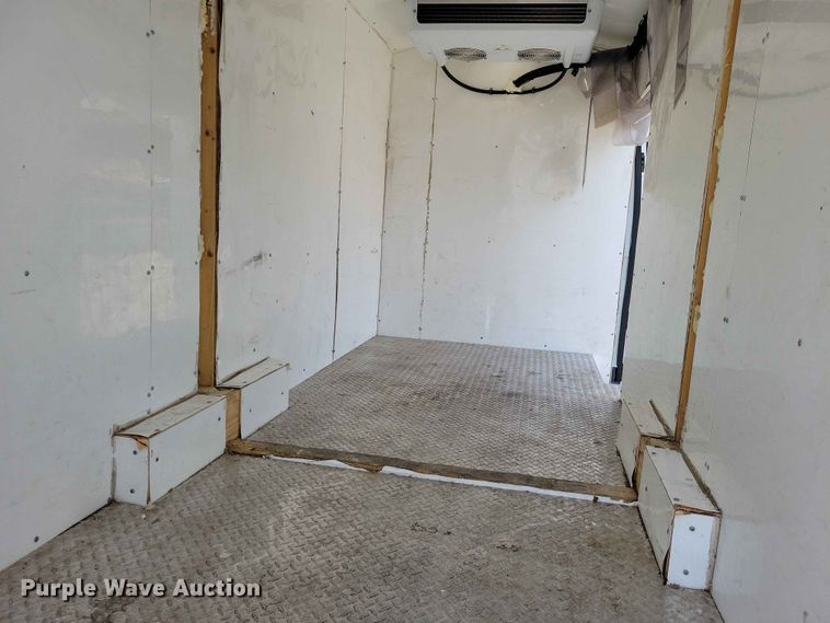 image for item EE1069 2018 Ford Transit 350 van