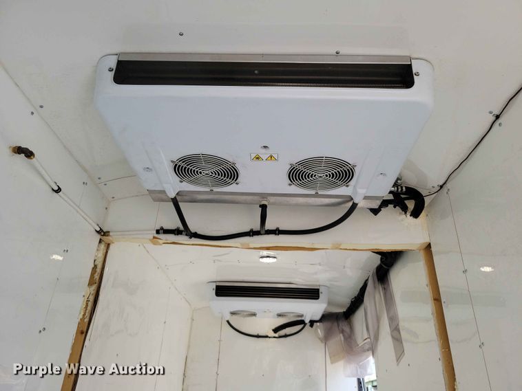 image for item EE1069 2018 Ford Transit 350 van