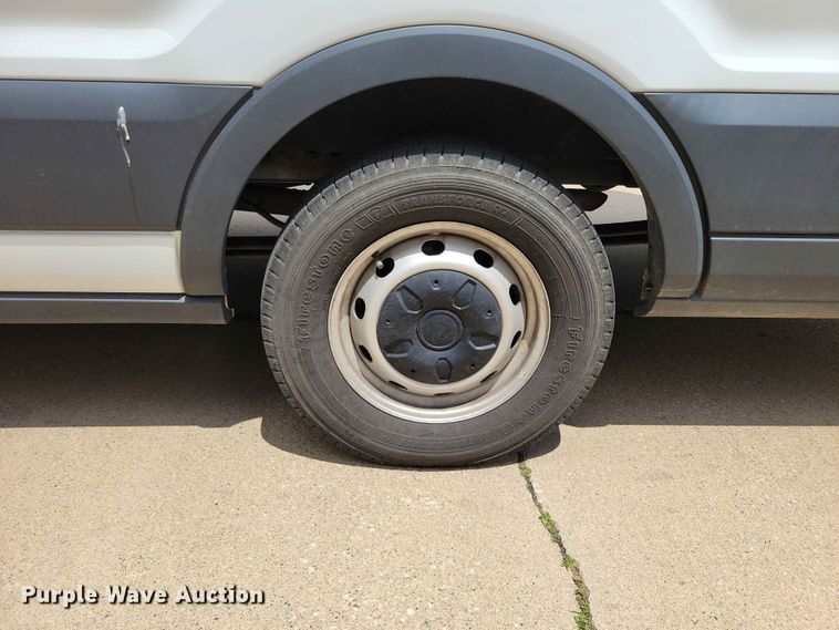 image for item EE1069 2018 Ford Transit 350 van