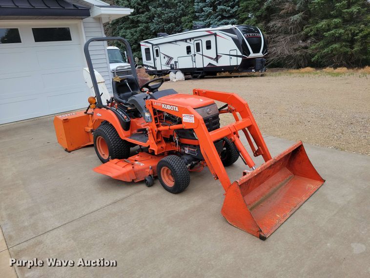 image for item EE1099 Kubota BX1500 MFWD tractor
