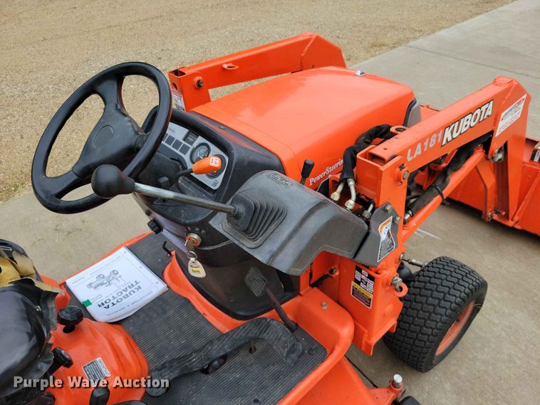 image for item EE1099 Kubota BX1500 MFWD tractor