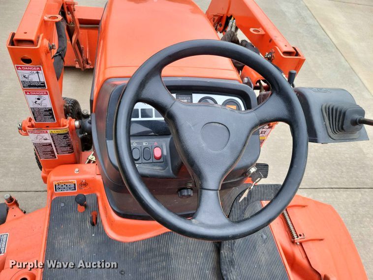 image for item EE1099 Kubota BX1500 MFWD tractor