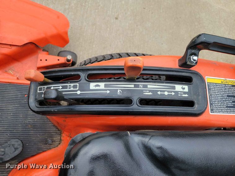 image for item EE1099 Kubota BX1500 MFWD tractor