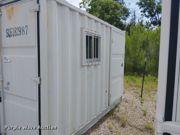image for item EE1627 Shipping container