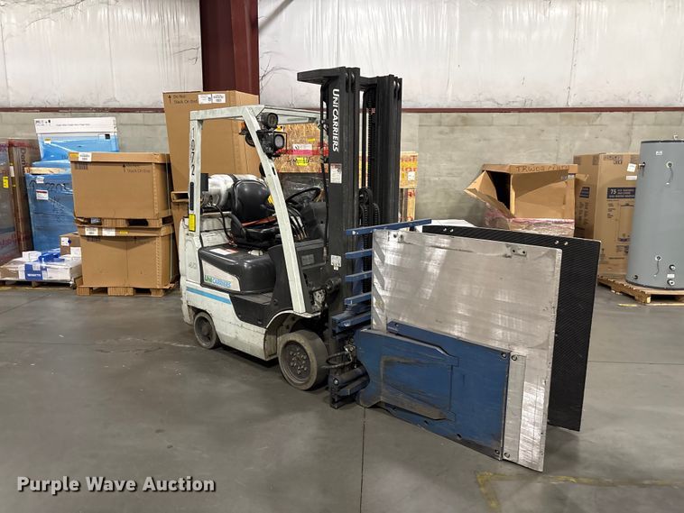 image for item EF1263 2017 UniCarriers CFS40 forklift