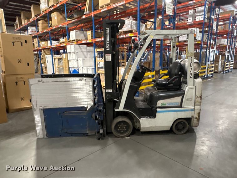 image for item EF1263 2017 UniCarriers CFS40 forklift