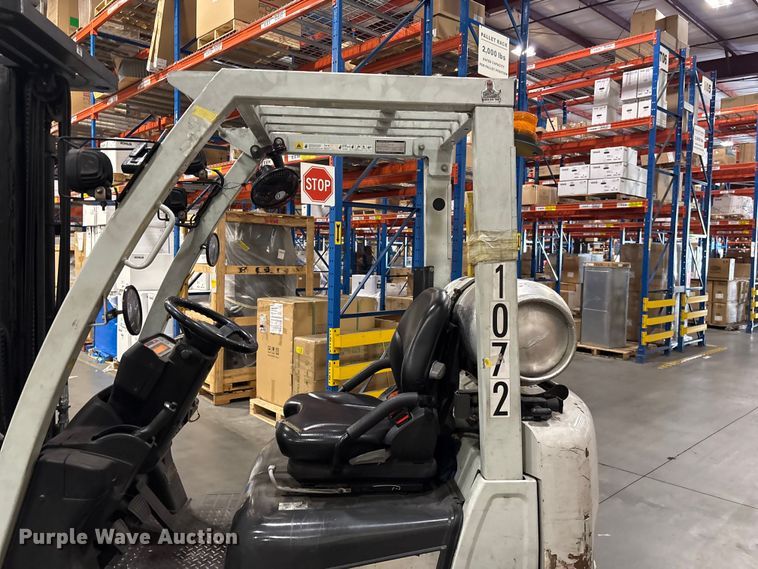 image for item EF1263 2017 UniCarriers CFS40 forklift