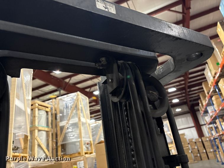 image for item EF1263 2017 UniCarriers CFS40 forklift