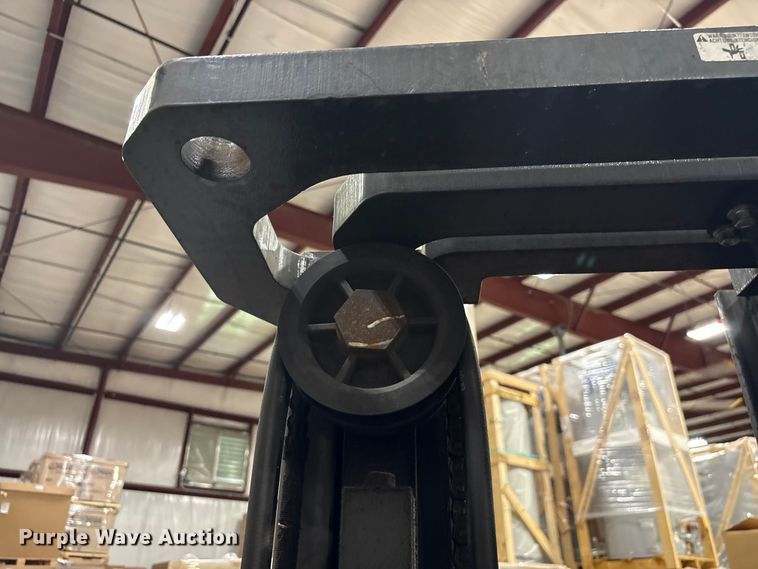 image for item EF1263 2017 UniCarriers CFS40 forklift