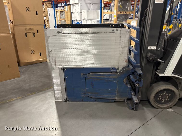 image for item EF1263 2017 UniCarriers CFS40 forklift