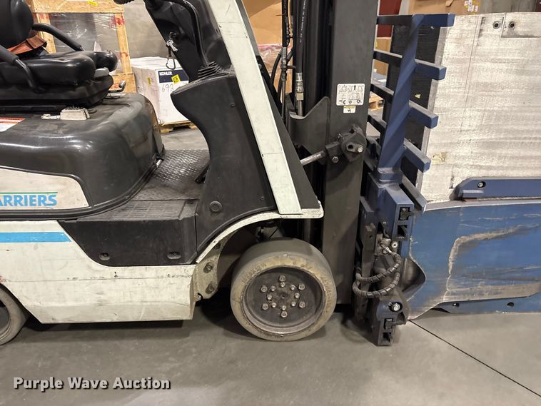image for item EF1263 2017 UniCarriers CFS40 forklift