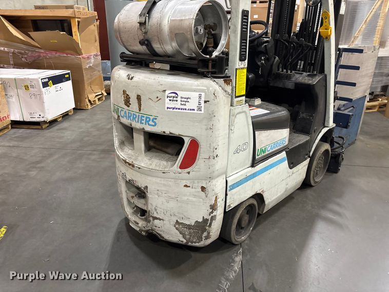 image for item EF1263 2017 UniCarriers CFS40 forklift