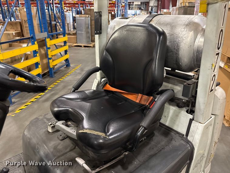 image for item EF1263 2017 UniCarriers CFS40 forklift