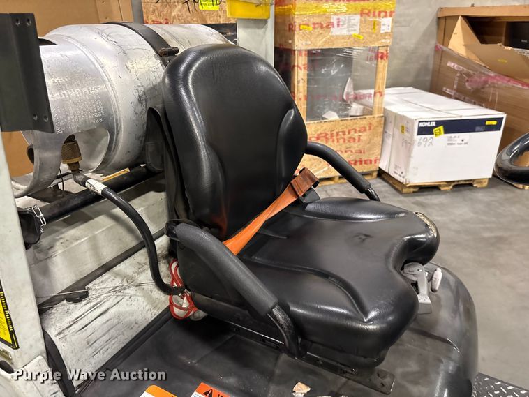 image for item EF1263 2017 UniCarriers CFS40 forklift