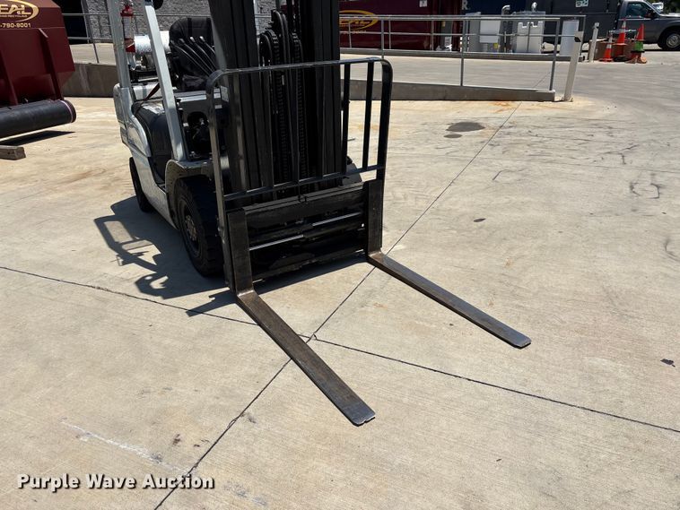 image for item EF1266 2017 UniCarriers PF50 forklift