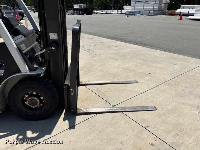 image for item EF1266 2017 UniCarriers PF50 forklift