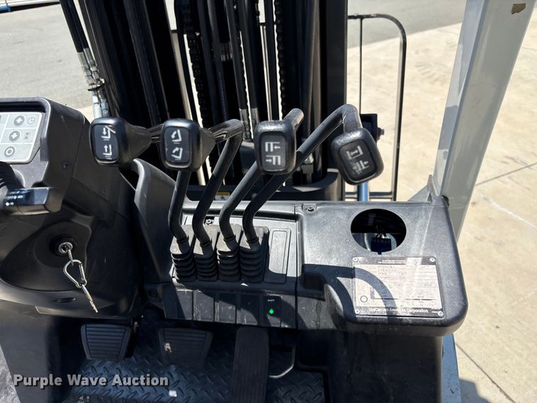 image for item EF1266 2017 UniCarriers PF50 forklift