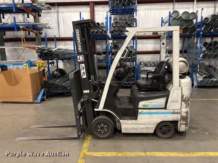 image for item EF1269 2017 UniCarriers CFS40 forklift