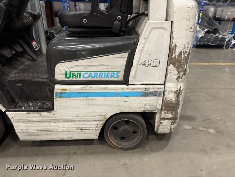 image for item EF1269 2017 UniCarriers CFS40 forklift
